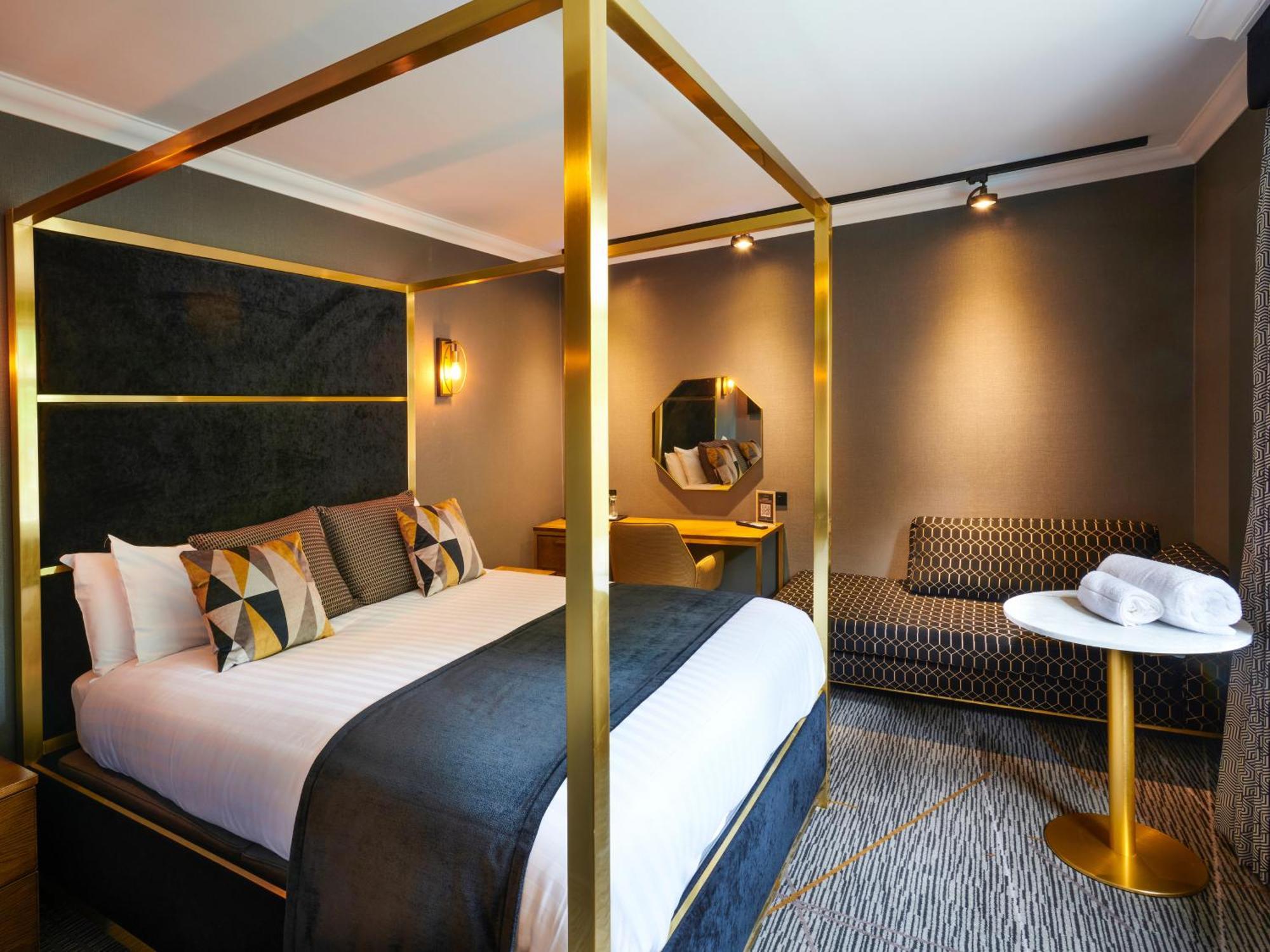 The Royal Toby Hotel Рочдейл Екстериор снимка