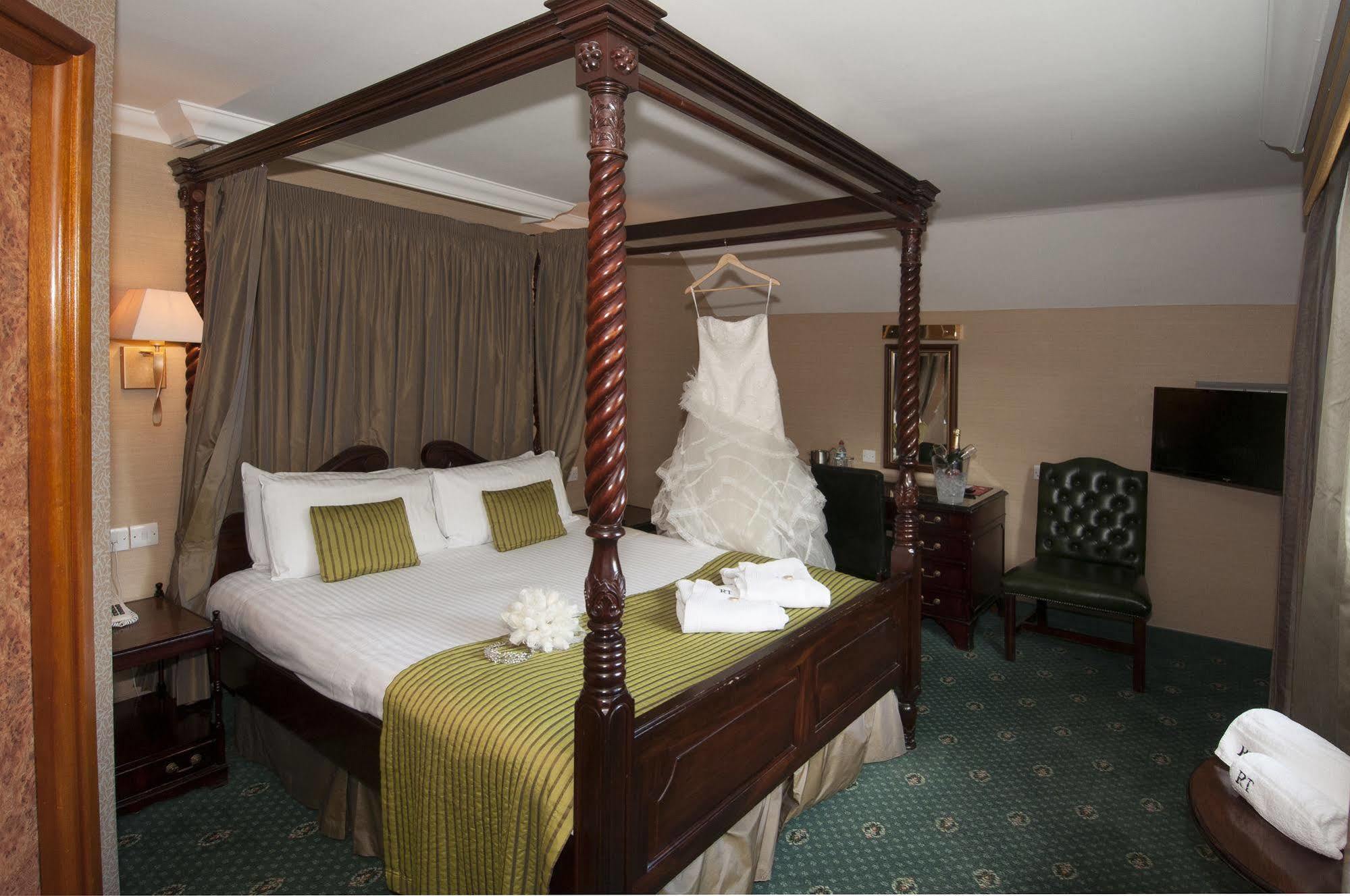 The Royal Toby Hotel Рочдейл Екстериор снимка